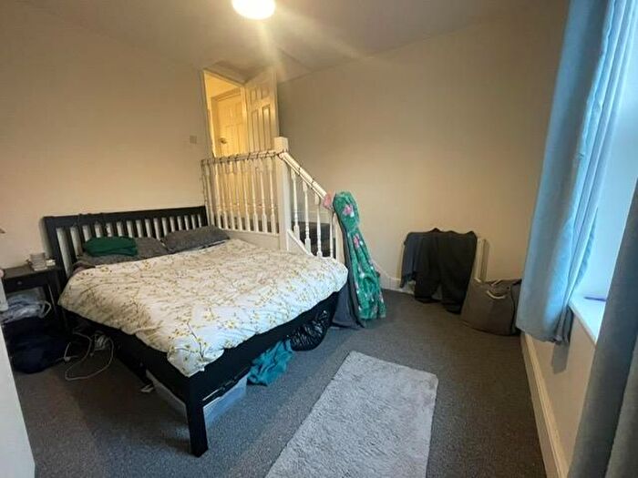 1 Bedroom Flat To Rent In Sefton Road, Wirral, CH62