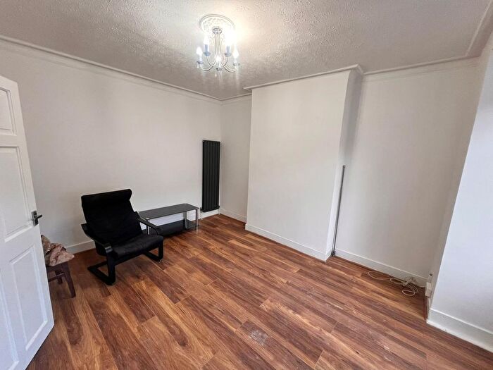 4 Bedroom Terraced House To Rent In Wall End Road, London, E6
