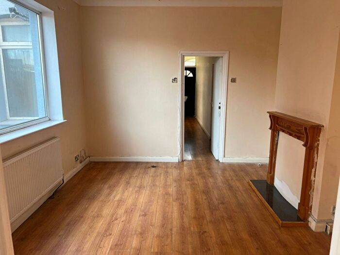 2 Bedroom Flat To Rent In London, E18
