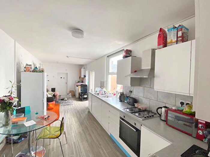 5 Bedroom Terraced House To Rent In Daniel Street, Cathays, CF24