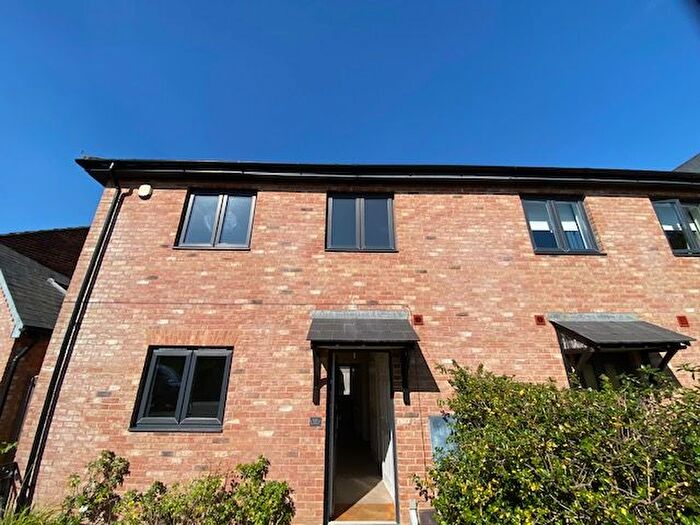 2 Bedroom Town House To Rent In Millers Way, Burgess Hill, RH15