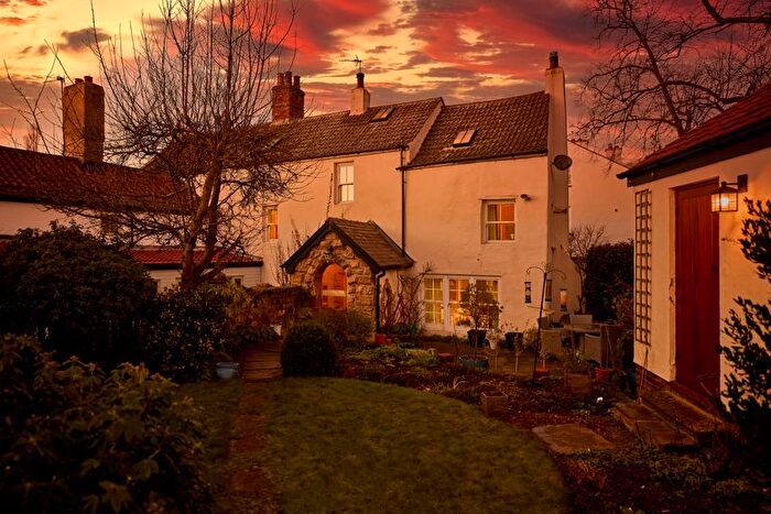 4 Bedroom Property For Sale In The Gate House, Great North Road, Wentbridge, WF8