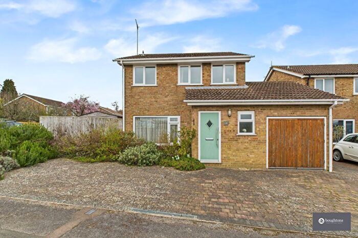 4 Bedroom Detached House For Sale In Roman Way, Brackley, NN13