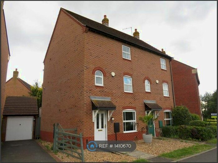 4 Bedroom Detached House To Rent In East Water Crescent, Hampton Vale, Peterborough, PE7