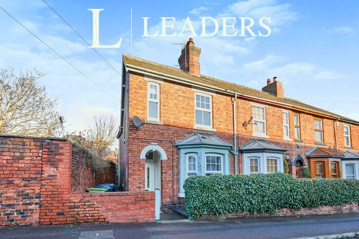 3 Bedroom End Of Terrace House To Rent In Porter Street, Staveley, Chesterfield, S43