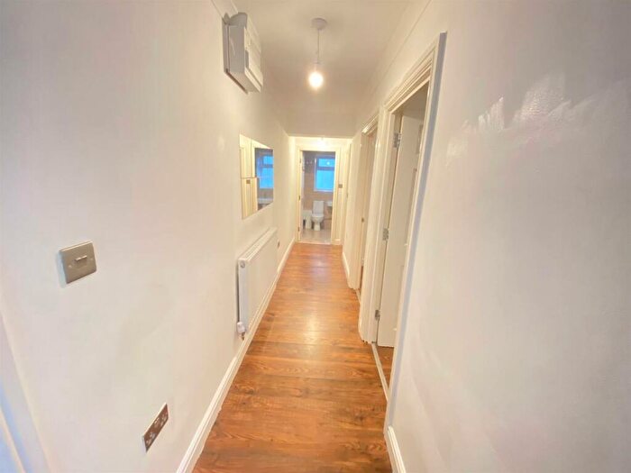 2 Bedroom Apartment To Rent In Anson Road, West Bromwich, B70