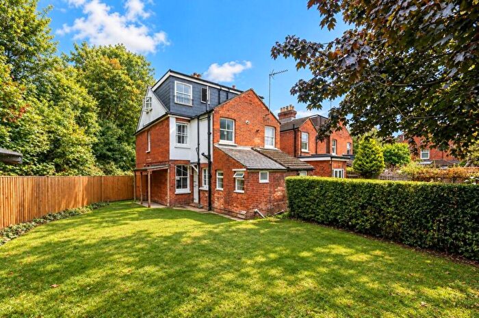 3 Bedroom End Of Terrace House For Sale In Linden Road, Guildford, GU1