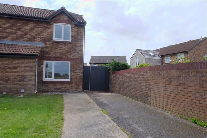 3 Bedroom End Of Terrace House To Rent In Enfield Drive, Barry, Vale Of Glamorgan, CF62