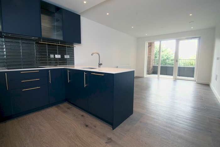 1 Bedroom Flat To Rent In Mary Neuner Road, London, N8