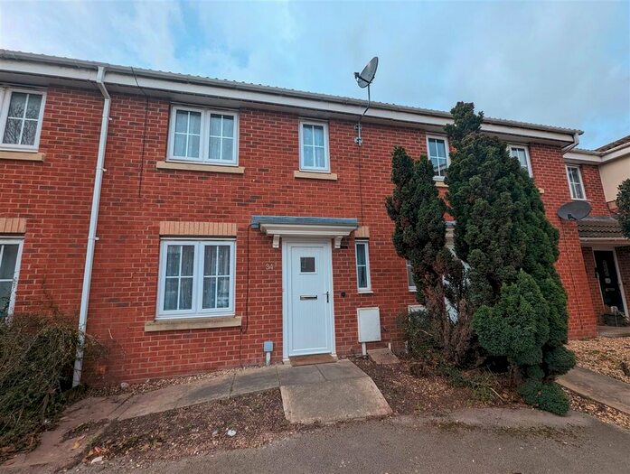 3 Bedroom Terraced House To Rent In Youngs Avenue, Fernwood, Newark, NG24