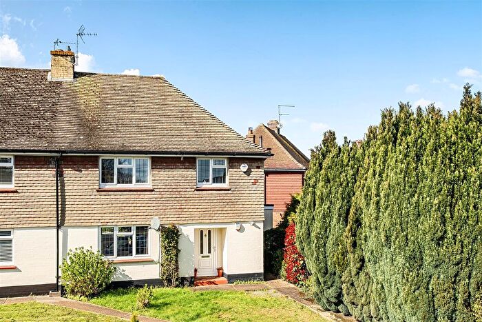 3 Bedroom Semi Detached House For Sale In Herts Crescent, Loose, Maidstone, ME15