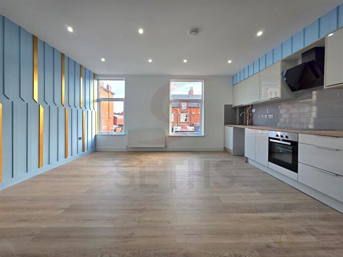 2 Bedroom Flat To Rent In Melton Road, Belgrave, Leicester, LE4