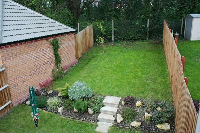 3 Bedroom Semi-Detached House To Rent In Highfields Park DriveDerby, DE22