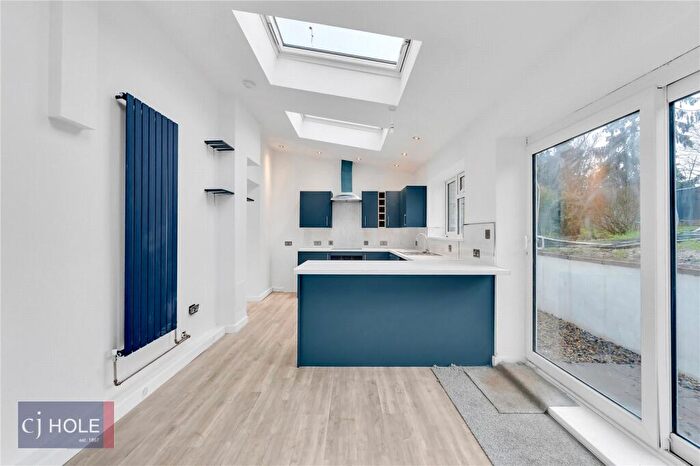 3 Bedroom Semi Detached House To Rent In Sylvan Way, Shirehampton, Bristol, BS9