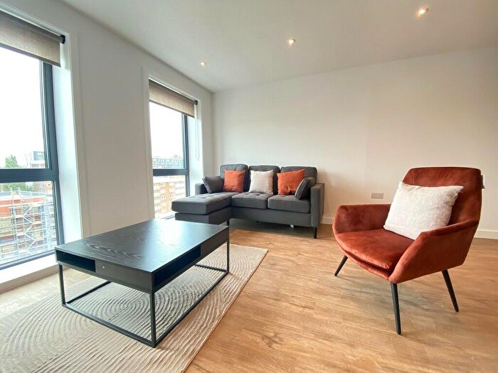1 Bedroom Apartment To Rent In Phoenix, Saxton Lane, LS9