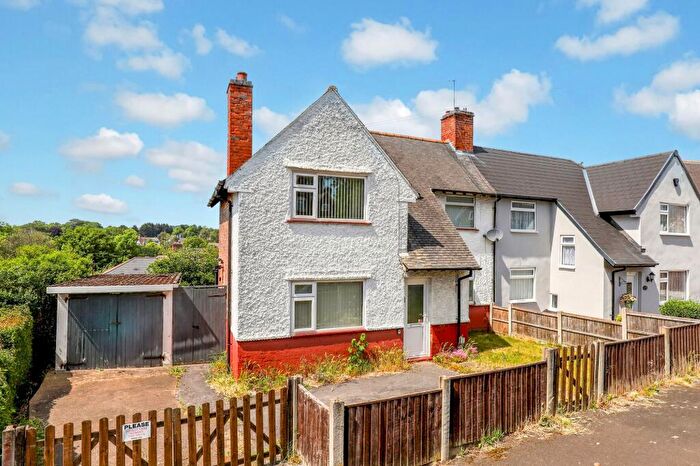 3 Bedroom Semi Detached House For Sale In Markham Crescent, Nottingham, NG5