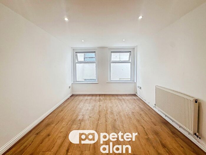 1 Bedroom Flat To Rent In Bute Street, Cardiff, CF10
