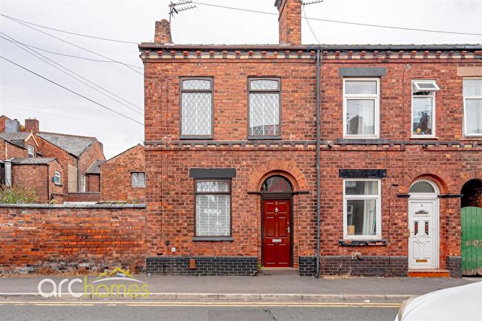 3 Bedroom End Of Terrace House For Sale In Sumner Street, Atherton, Manchester, M46