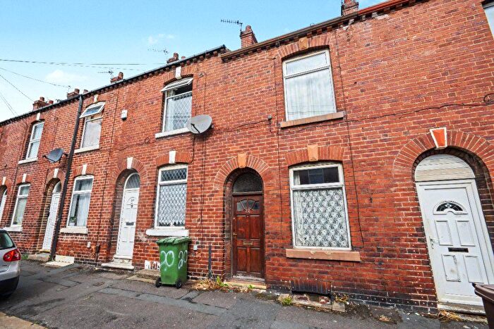 2 Bedroom Terraced House For Sale In Earl Street, Wakefield, West Yorkshire, WF1