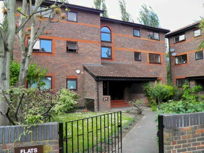1 Bedroom Apartment To Rent In Shipwright Road, London, SE16