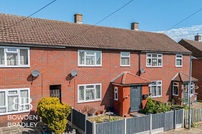 3 Bedroom Terraced House For Sale In Boar Close, Chigwell, IG7