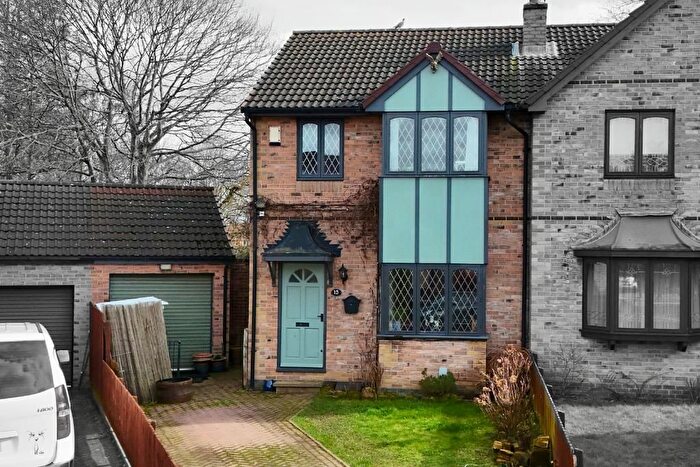 3 Bedroom Semi Detached House For Sale In Hague Park Walk, South Kirkby, Pontefract, WF9