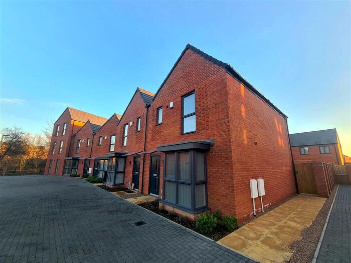 2 Bedroom Semi-Detached House To Rent In Pescall Boulevard, Leicester, LE4