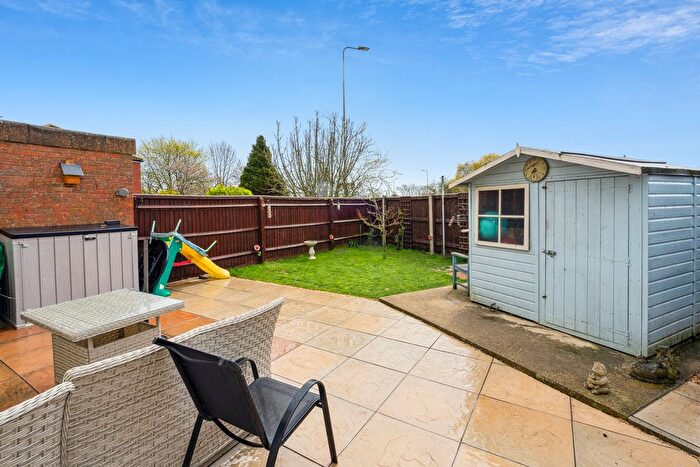 3 Bedroom End Of Terrace House For Sale In Grove, Wantage, OX12