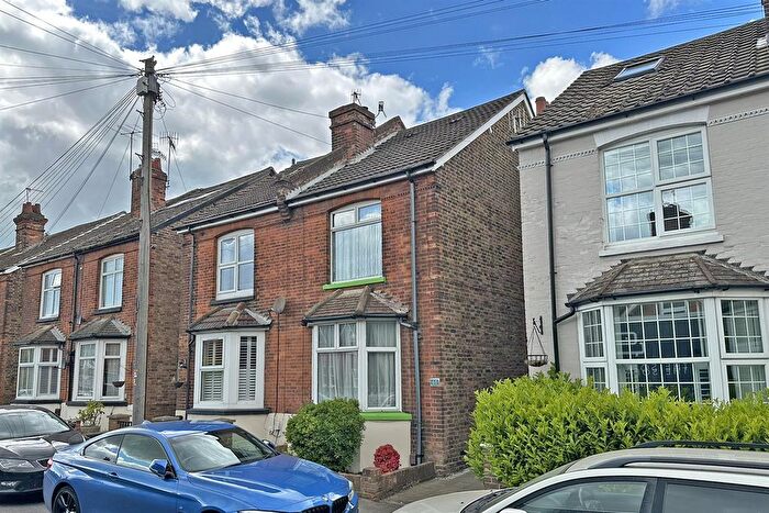2 Bedroom Semi-Detached House For Sale In Frenches Road, Redhill, RH1