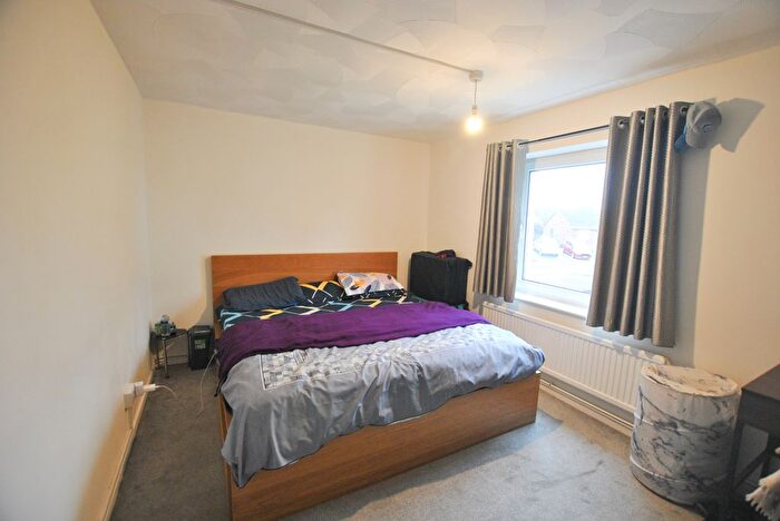 2 Bedroom Flat For Sale In Grinshill Flats, Severn Drive, Wellington, Telford, TF1
