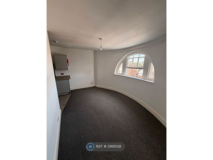 1 Bedroom Flat To Rent In Mynd House, Gloucester, GL1