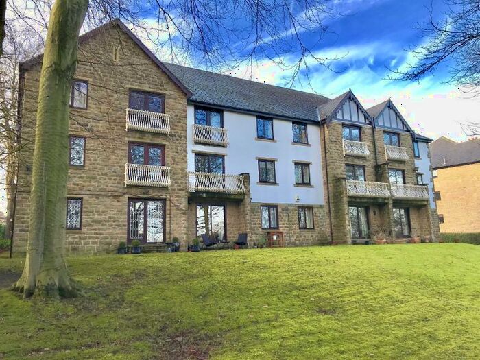 2 Bedroom Flat To Rent In Park Avenue, Roundhay, Leeds, West Yorkshire, Uk, LS8