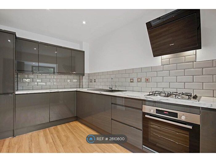 3 Bedroom End Of Terrace House To Rent In Wharf Road, Brentwood, CM14