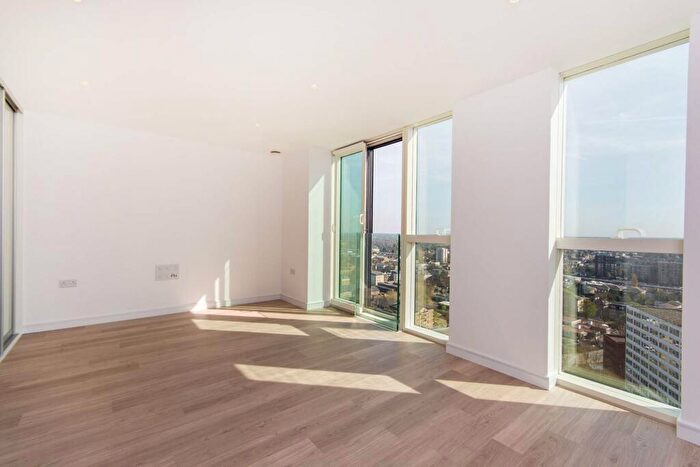 Studio For Sale In Saffron Central Square, Croydon, CR0