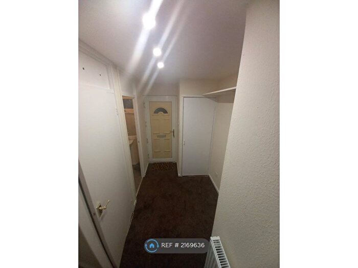 3 Bedroom Terraced House To Rent In Buckley View, Rochdale, OL12