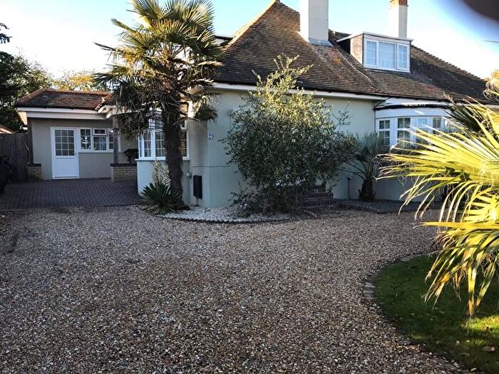 1 Bedroom Flat To Rent In Annexe Chichester Avenue, Hayling Island, Hampshire, PO11