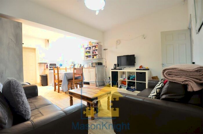 6 Bedroom Terraced House To Rent In Student Property - Selly Oak, Birmingham, B29