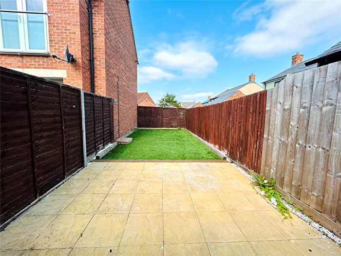 2 Bedroom Detached House For Sale In Redpoll Drive, Portishead, Bristol, Somerset, BS20