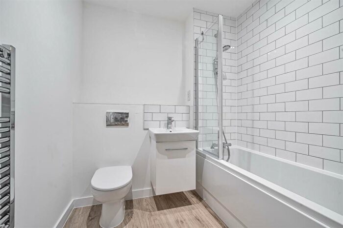 2 Bedroom Apartment To Rent In Belgrave Village, Birmingham, B12