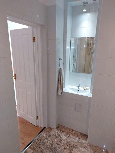 3 Bedroom Terraced House For Sale In Summerfield Cottages, Glasgow, G14