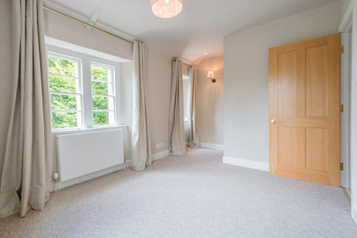 2 Bedroom Detached House To Rent In Bathwick Hill, Bath, BA2
