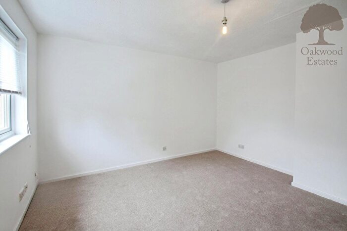 1 Bedroom Maisonette To Rent In Lowdell Close, Yiewsley, West Drayton, UB7