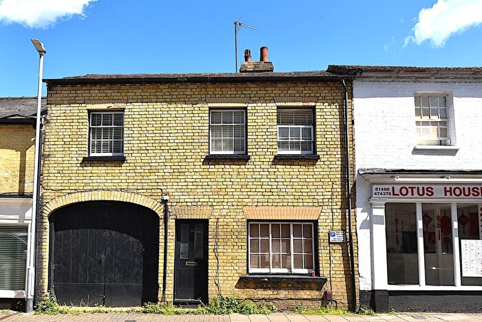 3 Bedroom Terraced House For Sale In St. Marys Street, Eynesbury, PE19