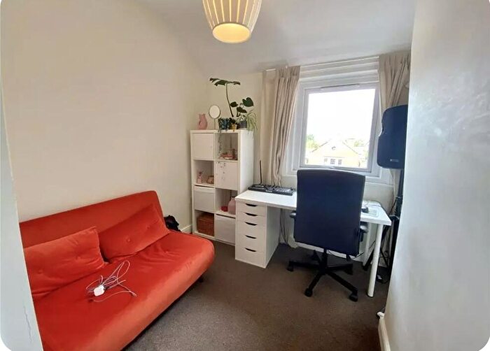 2 Bedroom Duplex To Rent In Burton Road, Didsbury, M20