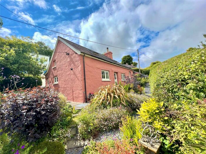 3 Bedroom Detached House For Sale In Penrhiw, St Dogmaels, SA43