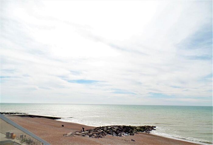Flat To Rent In High Street, Rottingdean, Brighton, BN2