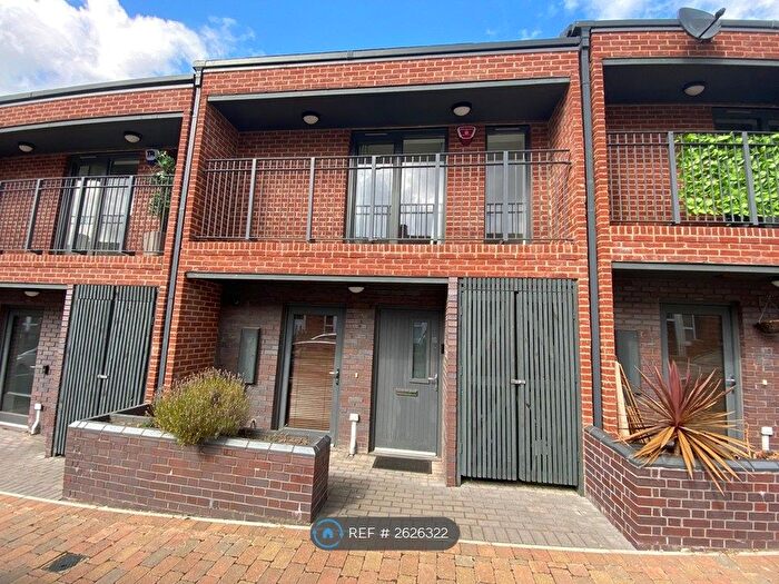 3 Bedroom Terraced House To Rent In Macadam Street, Gateshead, NE8