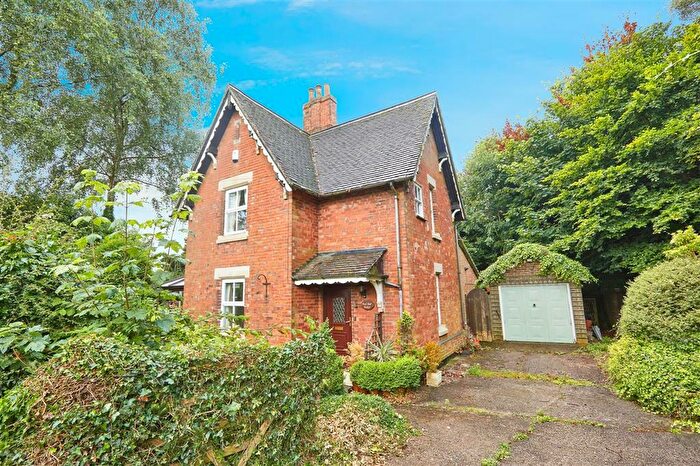 3 Bedroom Detached House For Sale In The Common, Quarndon, Derby, DE22