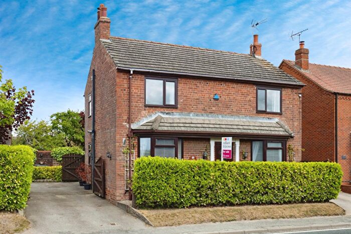 3 Bedroom Detached House For Sale In Main Street, Wetwang, Driffield, YO25