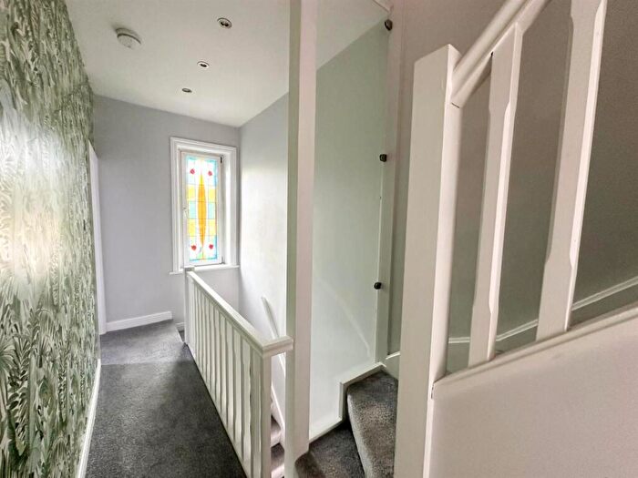 3 Bedroom Terraced House For Sale In Skipton Road, Silsden, BD20